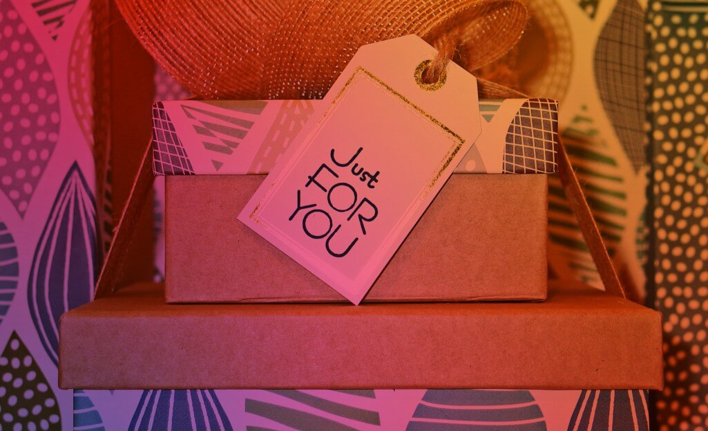 Personal Touch Matters in Recognition (1)